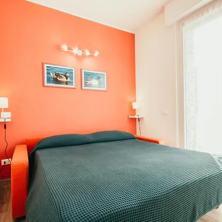 Apartament Al 13 Rosso - Lakeside Leisure & Business