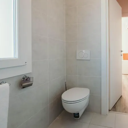 Apartment Al 13 Rosso - Lakeside Leisure & Business