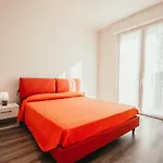 Al 13 Rosso - Lakeside Leisure & Business