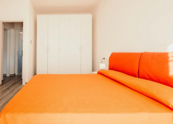 Al 13 Rosso - Lakeside Leisure & Business Appartamento *