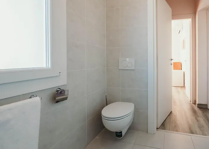 Appartamento Al 13 Rosso - Lakeside Leisure & Business